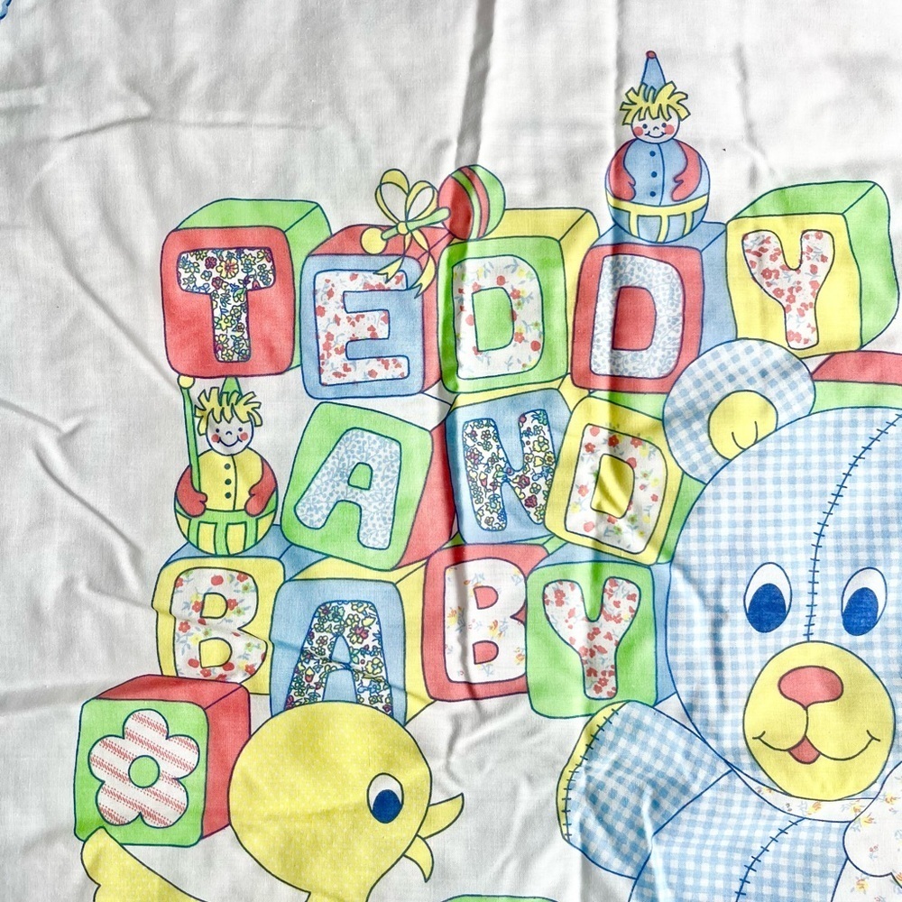 Vintage 80s 90s Baby Quilt Bedding Blanket and Flannel Sheet Size Bassinet Crib - Picture 5 of 9